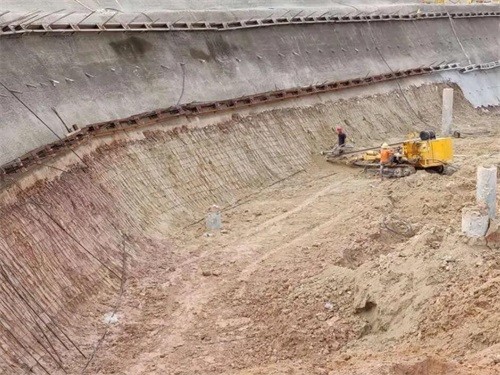 磐石基坑边坡加固